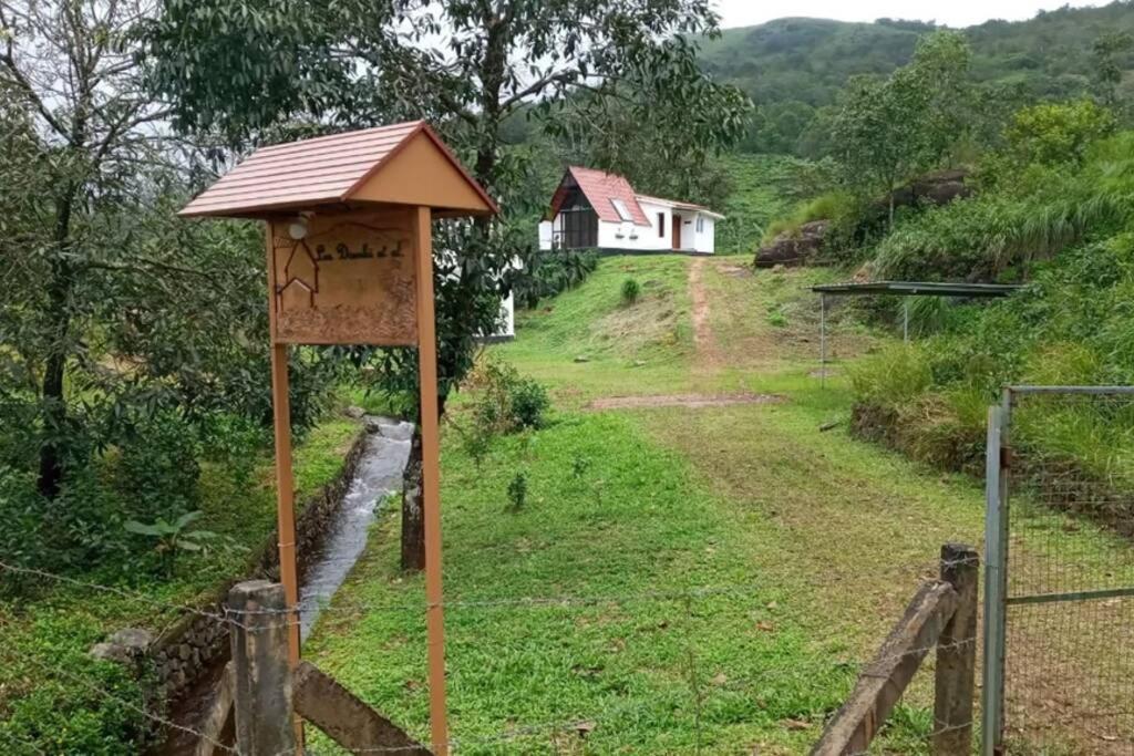 Farmstay In ചില്ലുകൂടാരം At Les Domki Et Al. Vagamon Bagian luar foto