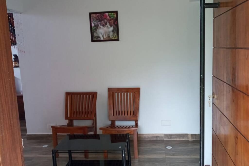 Farmstay In ചില്ലുകൂടാരം At Les Domki Et Al. Vagamon Bagian luar foto